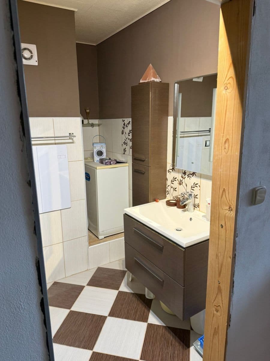 2 bedroom with open-plan kitchen flat for sale, 69 m², Nad Stadionem, Králův Dvůr, Středočeský Region 2 bedroom with open-plan kitchen flat for sale, 69 m², Nad Stadionem, Králův Dvůr, Středočeský Region