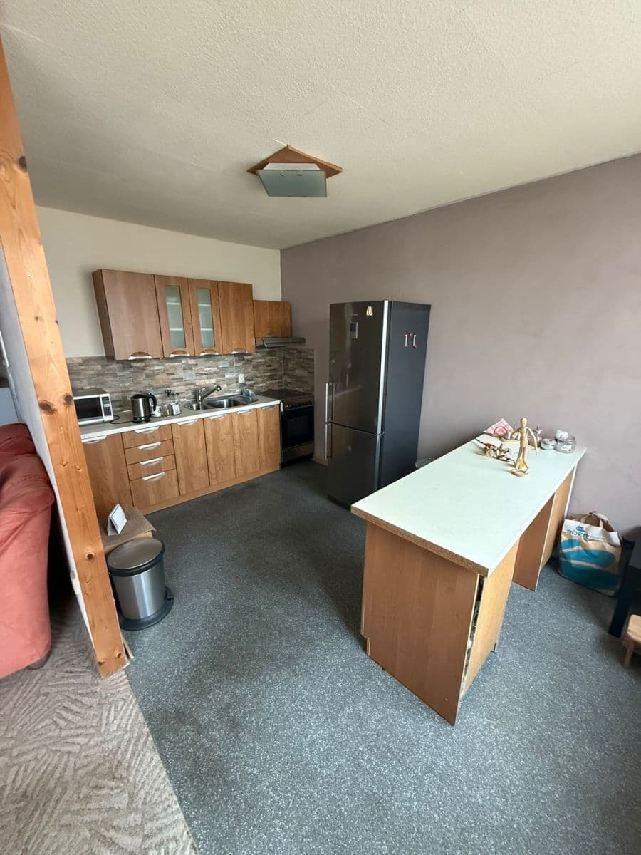 2 bedroom with open-plan kitchen flat for sale, 69 m², Nad Stadionem, Králův Dvůr, Středočeský Region 2 bedroom with open-plan kitchen flat for sale, 69 m², Nad Stadionem, Králův Dvůr, Středočeský Region