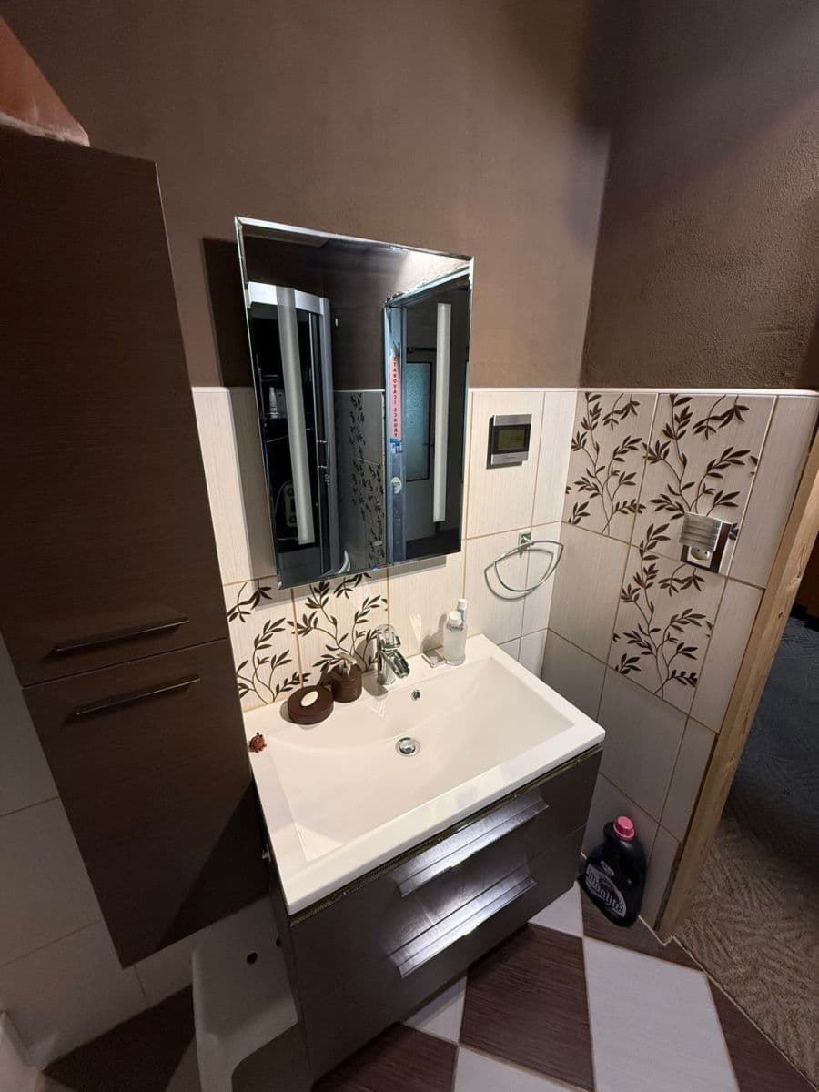 2 bedroom with open-plan kitchen flat for sale, 69 m², Nad Stadionem, Králův Dvůr, Středočeský Region 2 bedroom with open-plan kitchen flat for sale, 69 m², Nad Stadionem, Králův Dvůr, Středočeský Region