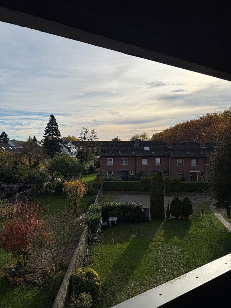 2 bedroom with open-plan kitchen flat to rent, 97 m², Oberhausen, North Rhine-Westphalia 2 bedroom with open-plan kitchen flat to rent, 97 m², Oberhausen, North Rhine-Westphalia