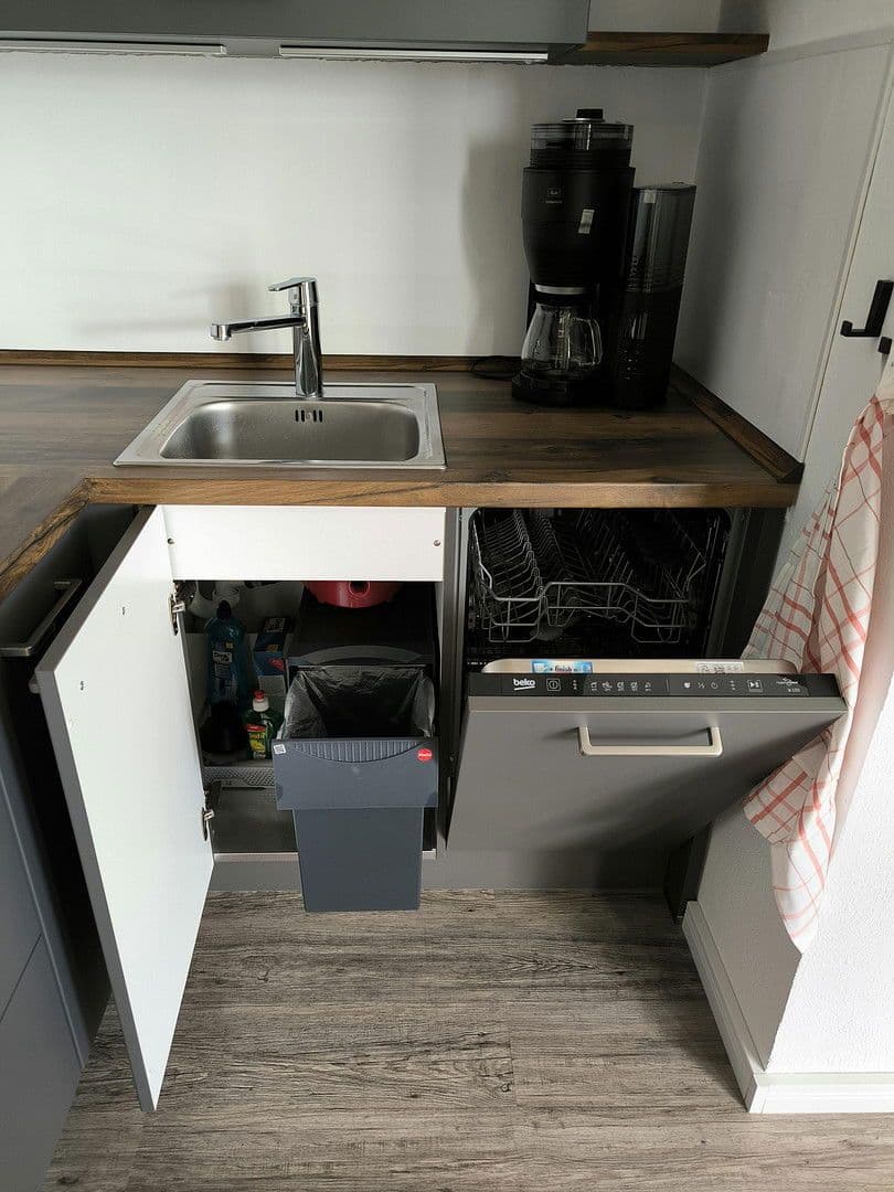 1 bedroom flat to rent, 44 m², Hubertusweg 13, Neuss, North Rhine-Westphalia 1 bedroom flat to rent, 44 m², Hubertusweg 13, Neuss, North Rhine-Westphalia