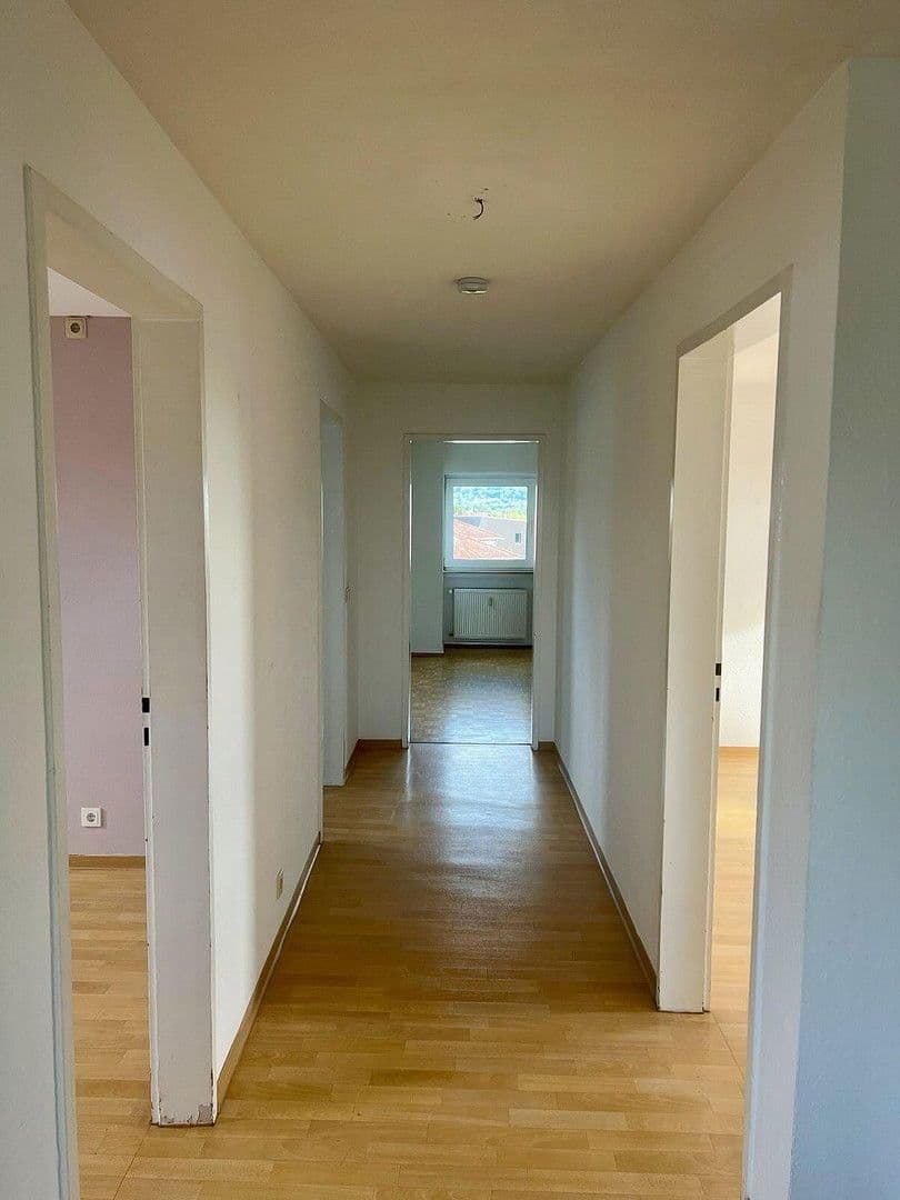 2 bedroom with open-plan kitchen flat to rent, 98 m², Saarbrücken, Saarland 2 bedroom with open-plan kitchen flat to rent, 98 m², Saarbrücken, Saarland
