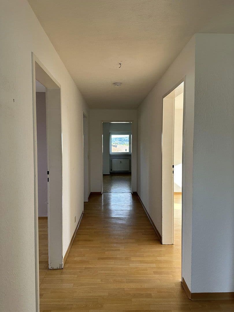 2 bedroom with open-plan kitchen flat to rent, 98 m², Saarbrücken, Saarland 2 bedroom with open-plan kitchen flat to rent, 98 m², Saarbrücken, Saarland