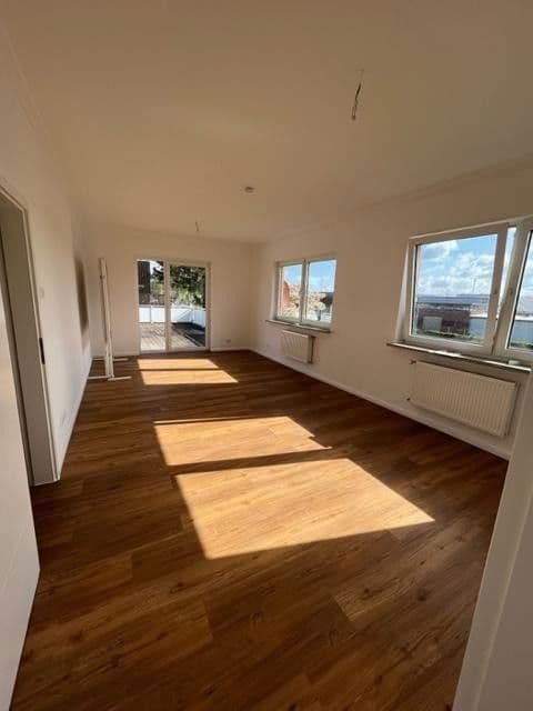 office to rent, 95 m², Posener Straße 19, Lübeck, Schleswig-Holstein office to rent, 95 m², Posener Straße 19, Lübeck, Schleswig-Holstein