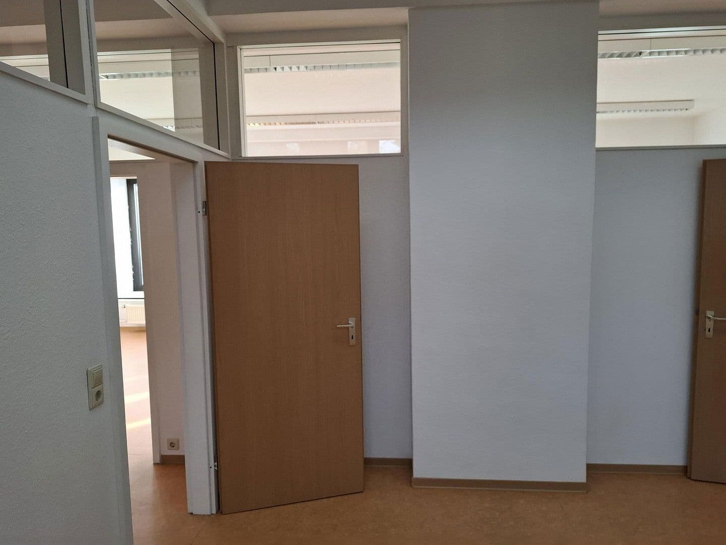 office to rent, 102 m², Filderstadt, Baden-Württemberg office to rent, 102 m², Filderstadt, Baden-Württemberg