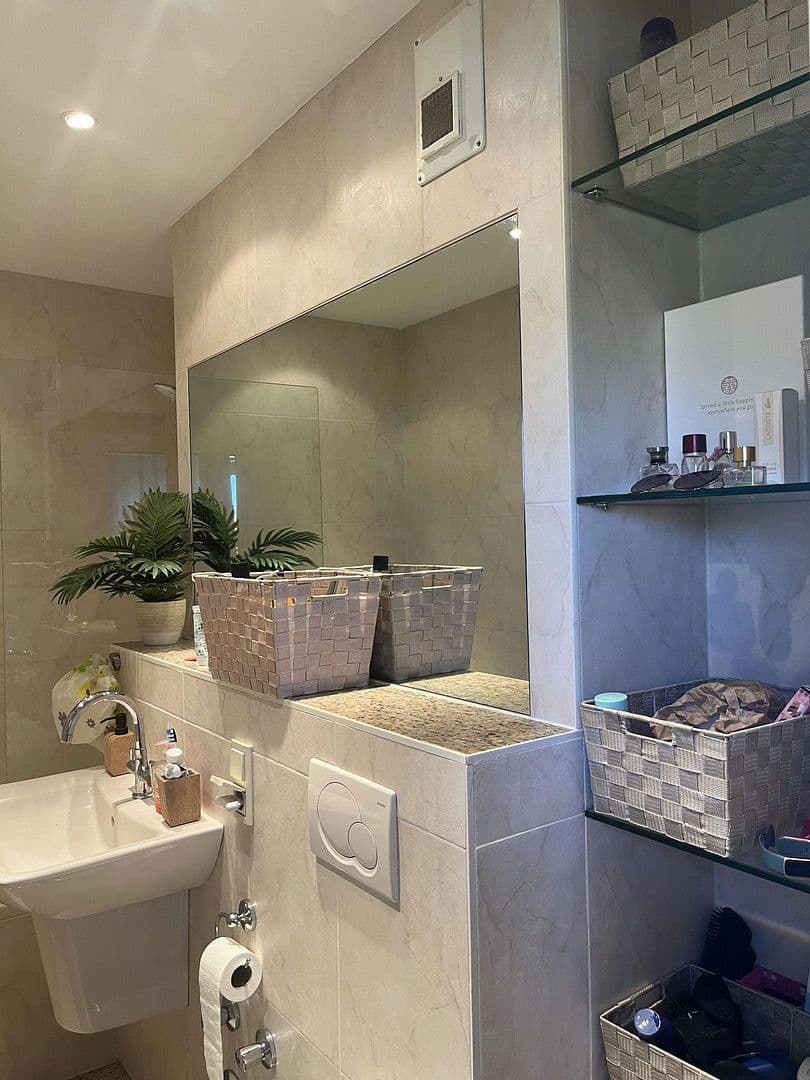 1 bedroom with open-plan kitchen flat to rent, 73 m², Statthalterhofweg, Köln, North Rhine-Westphalia 1 bedroom with open-plan kitchen flat to rent, 73 m², Statthalterhofweg, Köln, North Rhine-Westphalia