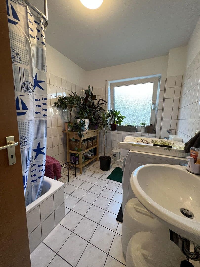 3 bedroom flat to rent, 65 m², Lützowstr. 135, Solingen, North Rhine-Westphalia 3 bedroom flat to rent, 65 m², Lützowstr. 135, Solingen, North Rhine-Westphalia