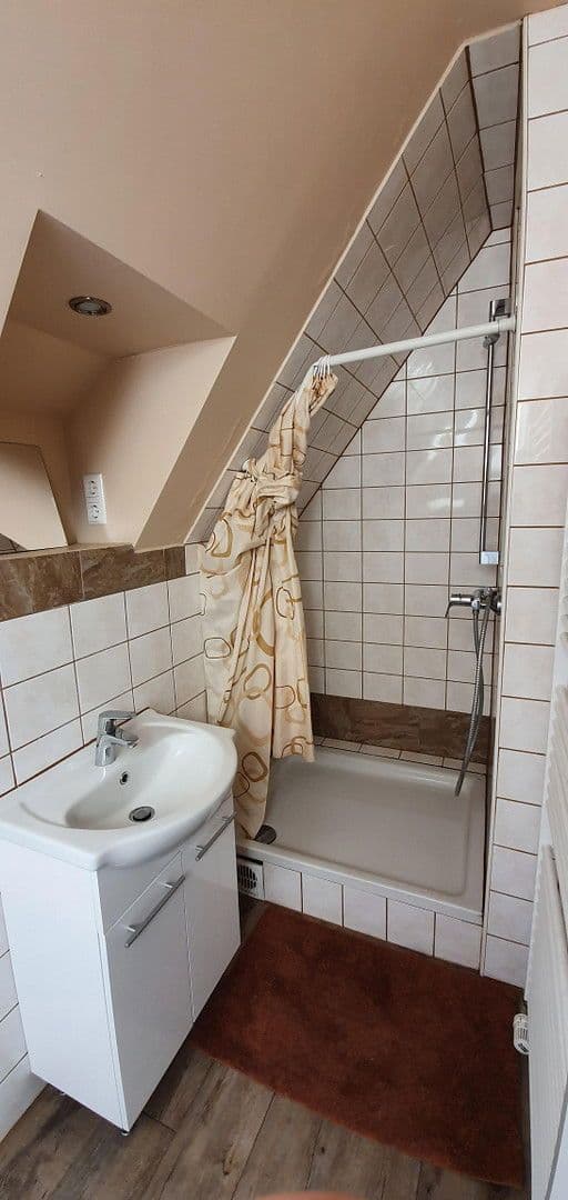 house for sale, 220 m², Reutlingen, Baden-Württemberg house for sale, 220 m², Reutlingen, Baden-Württemberg