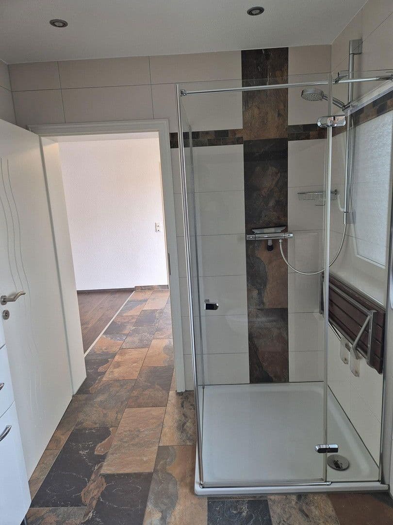 4 bedroom flat to rent, 120 m², Gertrudenstr 27, Hennef (Sieg), North Rhine-Westphalia 4 bedroom flat to rent, 120 m², Gertrudenstr 27, Hennef (Sieg), North Rhine-Westphalia