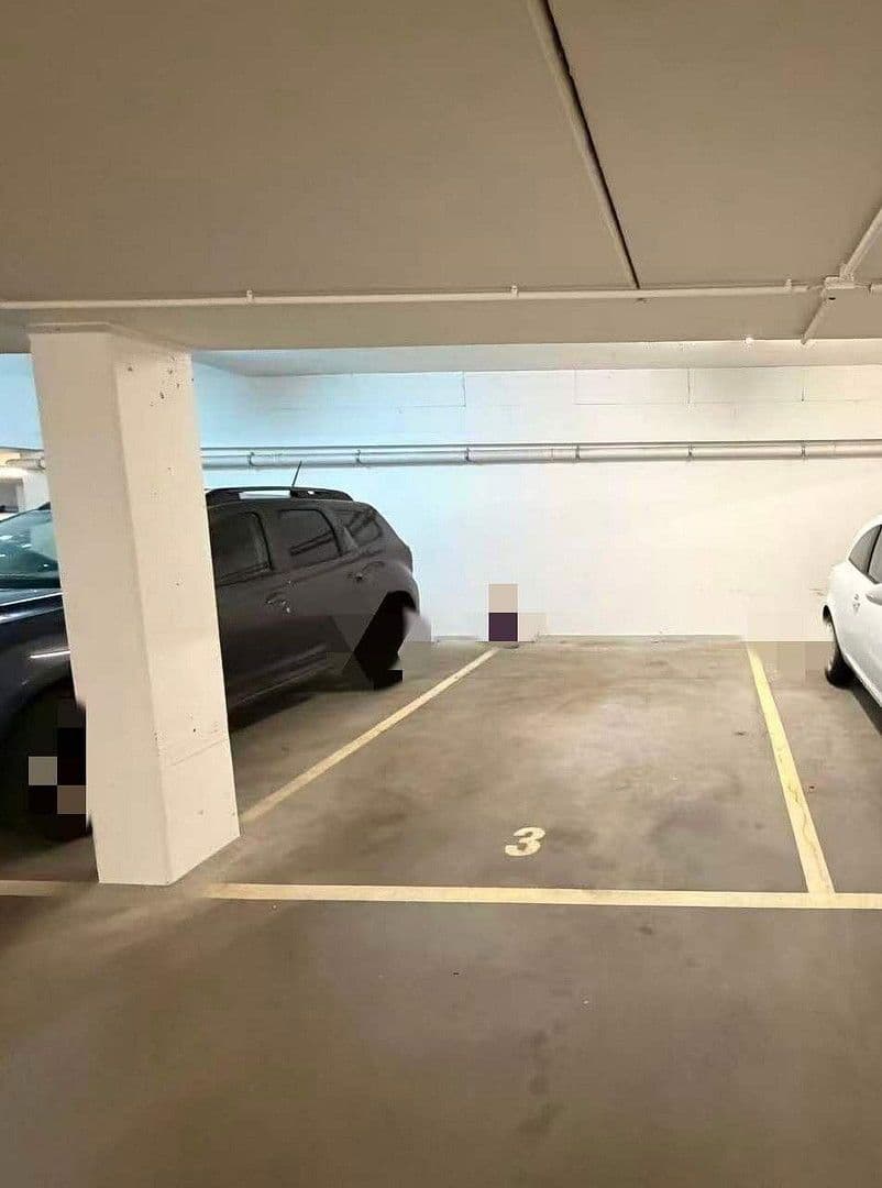 4 bedroom flat to rent, 120 m², Kalbacher Hauptstraße 48, Frankfurt am Main, Hesse 4 bedroom flat to rent, 120 m², Kalbacher Hauptstraße 48, Frankfurt am Main, Hesse