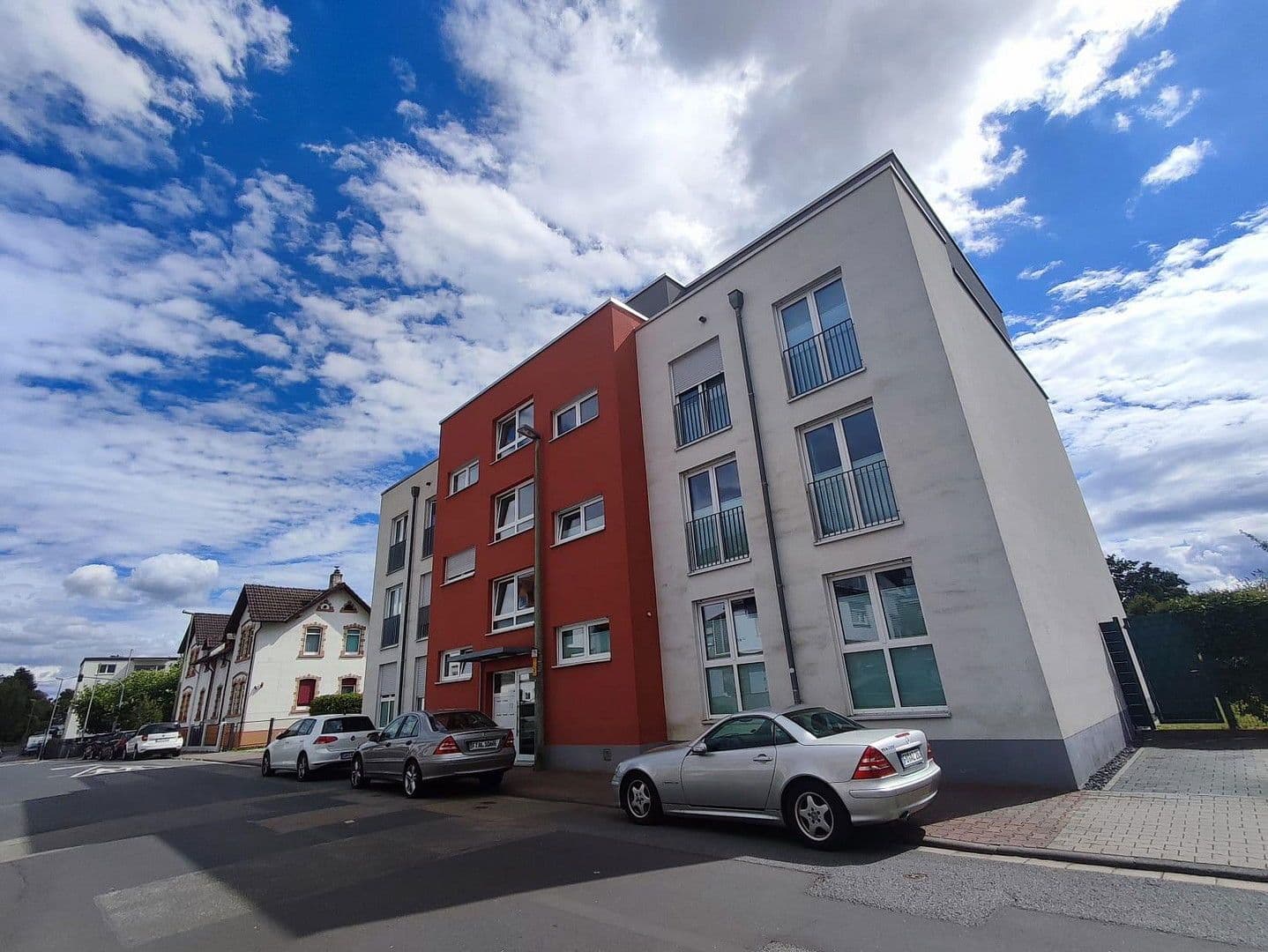 4 bedroom flat to rent, 120 m², Kalbacher Hauptstraße 48, Frankfurt am Main, Hesse 4 bedroom flat to rent, 120 m², Kalbacher Hauptstraße 48, Frankfurt am Main, Hesse