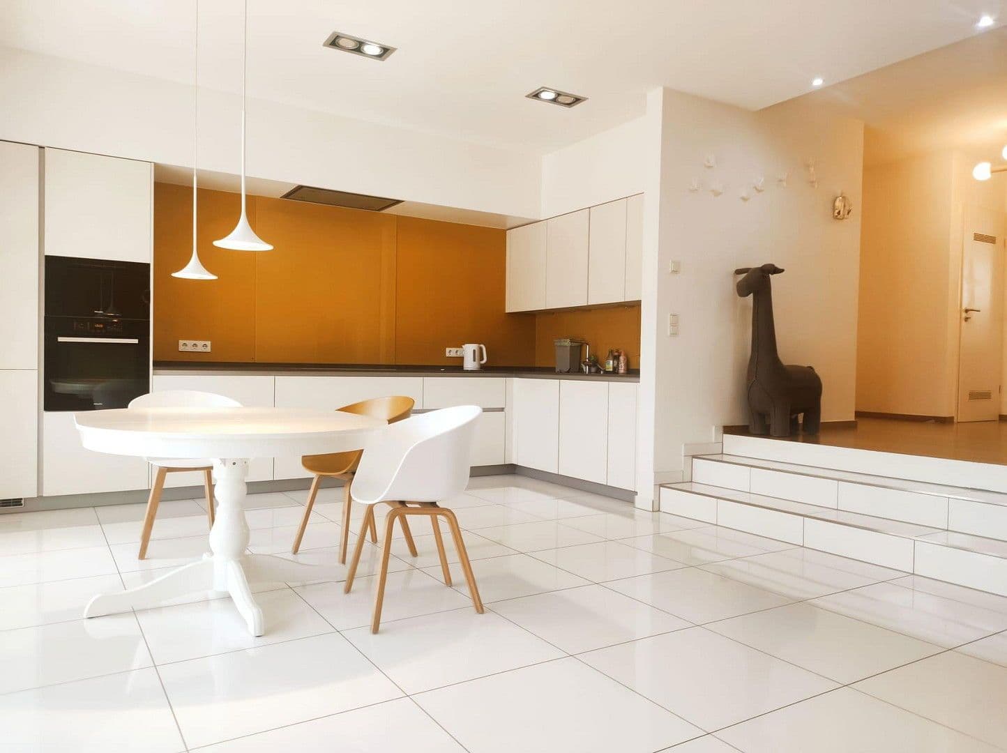 4 bedroom flat to rent, 120 m², Kalbacher Hauptstraße 48, Frankfurt am Main, Hesse 4 bedroom flat to rent, 120 m², Kalbacher Hauptstraße 48, Frankfurt am Main, Hesse