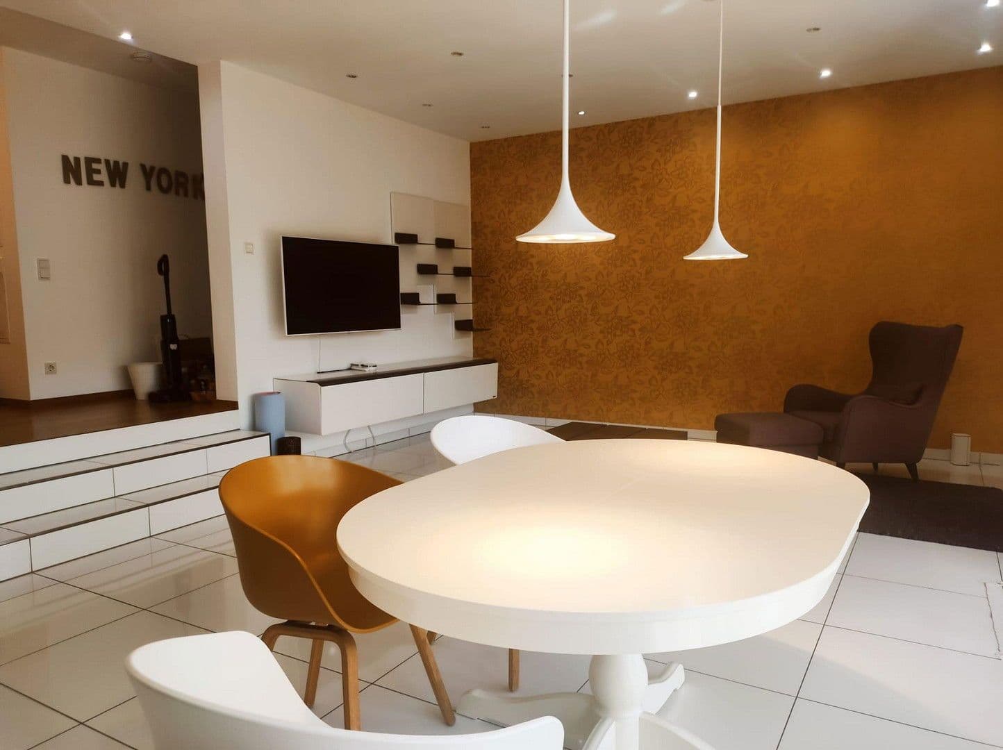 4 bedroom flat to rent, 120 m², Kalbacher Hauptstraße 48, Frankfurt am Main, Hesse 4 bedroom flat to rent, 120 m², Kalbacher Hauptstraße 48, Frankfurt am Main, Hesse