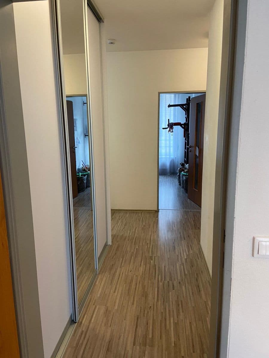 3 bedroom with open-plan kitchen flat to rent, 88 m², V Hlinkách, Beroun, Středočeský Region 3 bedroom with open-plan kitchen flat to rent, 88 m², V Hlinkách, Beroun, Středočeský Region