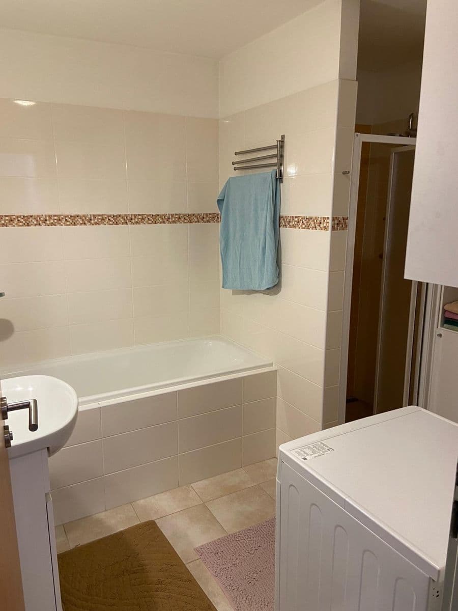 3 bedroom with open-plan kitchen flat to rent, 88 m², V Hlinkách, Beroun, Středočeský Region 3 bedroom with open-plan kitchen flat to rent, 88 m², V Hlinkách, Beroun, Středočeský Region