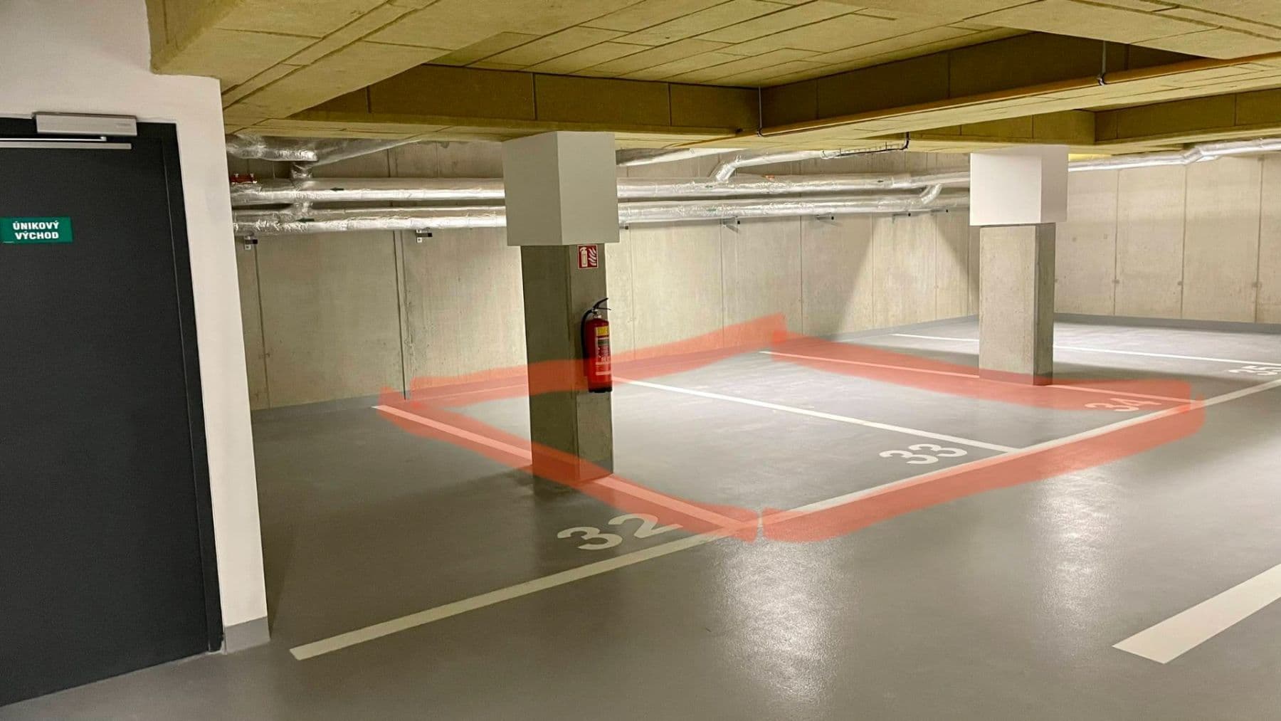 garage to rent, 15 m², Vančurova, Brno, Jihomoravský Region garage to rent, 15 m², Vančurova, Brno, Jihomoravský Region