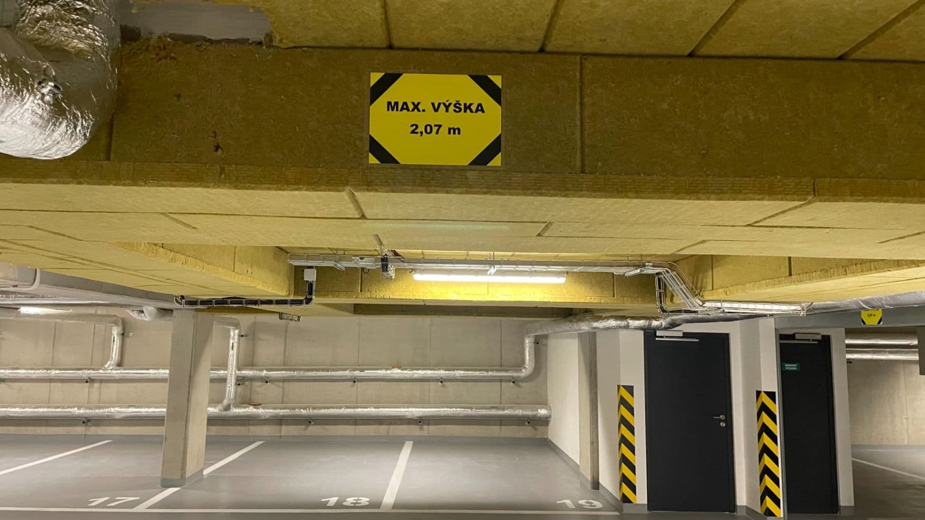 garage to rent, 15 m², Vančurova, Brno, Jihomoravský Region garage to rent, 15 m², Vančurova, Brno, Jihomoravský Region