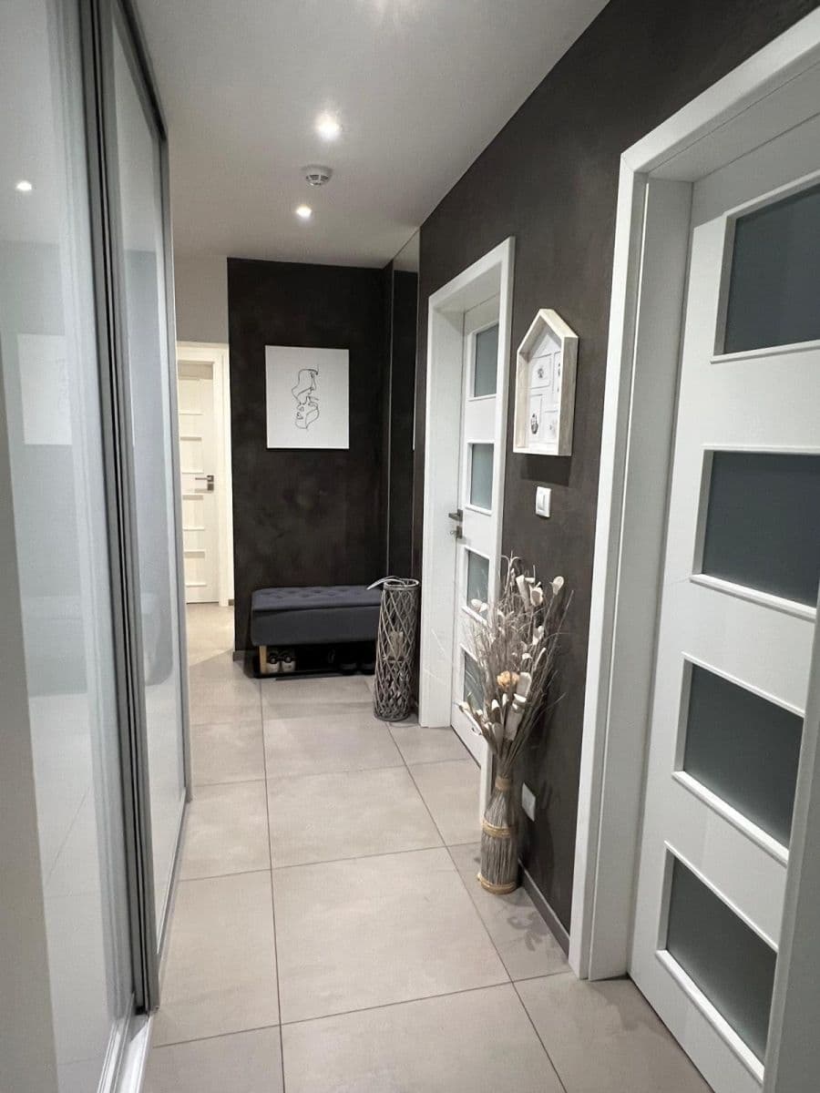 2 bedroom with open-plan kitchen flat for sale, 80 m², Plamínkové, Prague, Prague 2 bedroom with open-plan kitchen flat for sale, 80 m², Plamínkové, Prague, Prague