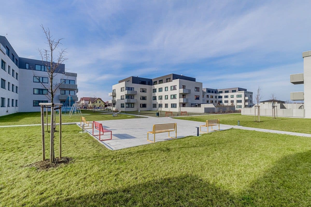 2 bedroom with open-plan kitchen flat for sale, 80 m², Karla IV., Horoměřice, Středočeský Region 2 bedroom with open-plan kitchen flat for sale, 80 m², Karla IV., Horoměřice, Středočeský Region