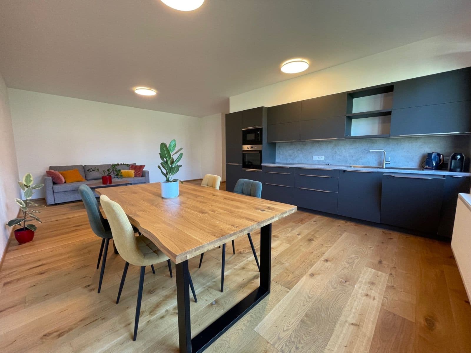 2 bedroom with open-plan kitchen flat for sale, 80 m², Karla IV., Horoměřice, Středočeský Region 2 bedroom with open-plan kitchen flat for sale, 80 m², Karla IV., Horoměřice, Středočeský Region