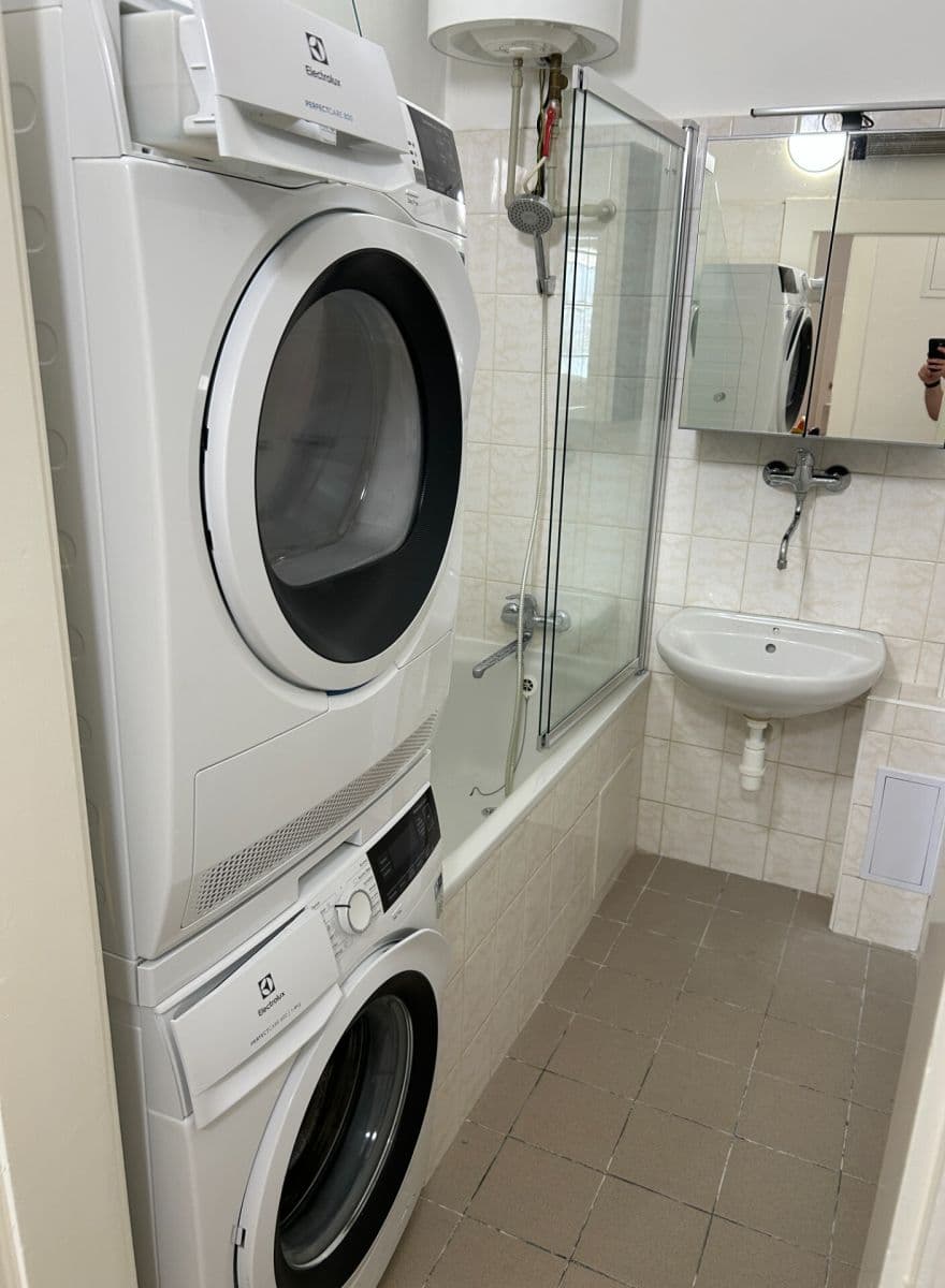 1 bedroom flat for sale, 50 m², Ruská, Prague, Prague 1 bedroom flat for sale, 50 m², Ruská, Prague, Prague