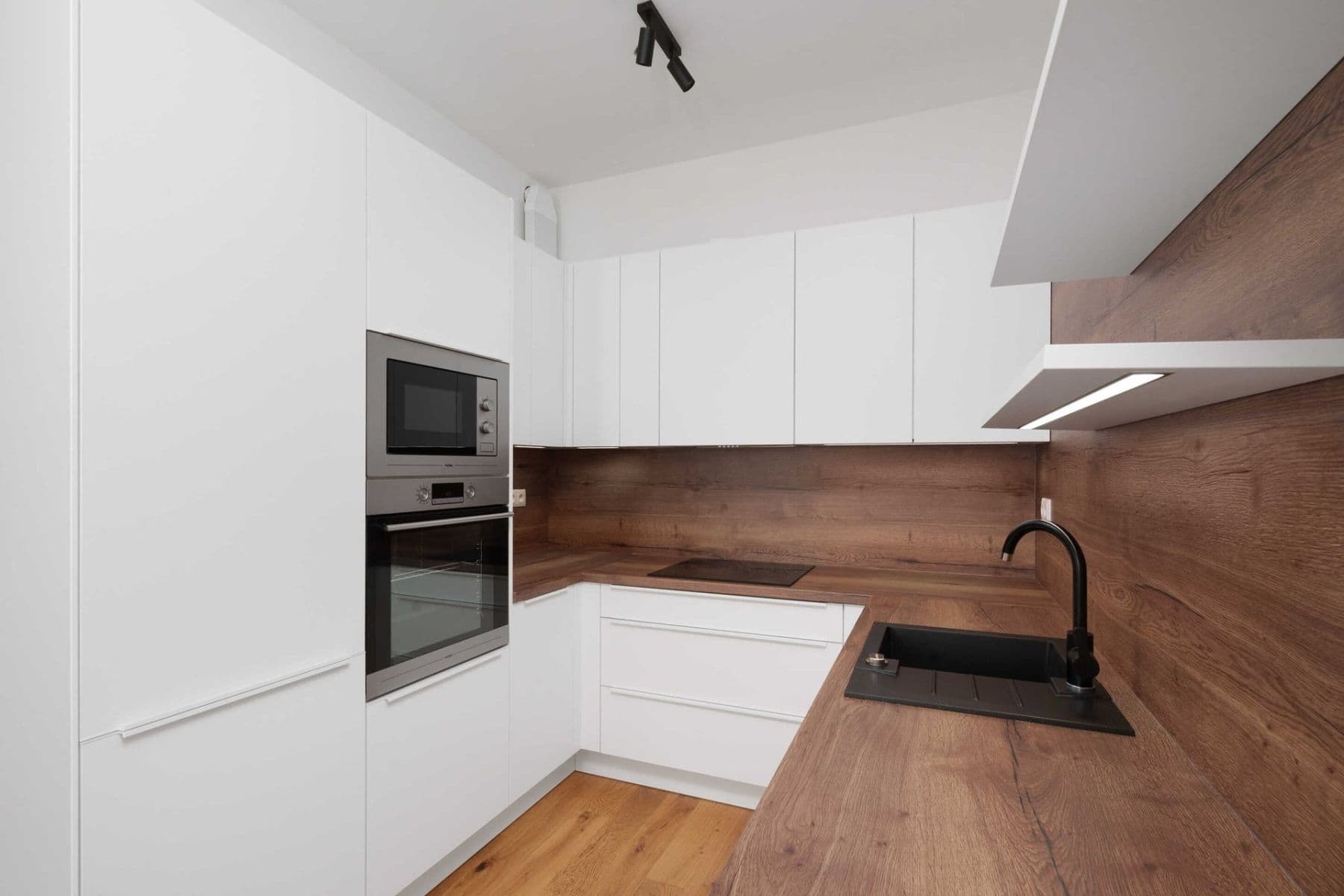 1 bedroom with open-plan kitchen flat to rent, 48 m², Medkova, Prague, Prague 1 bedroom with open-plan kitchen flat to rent, 48 m², Medkova, Prague, Prague