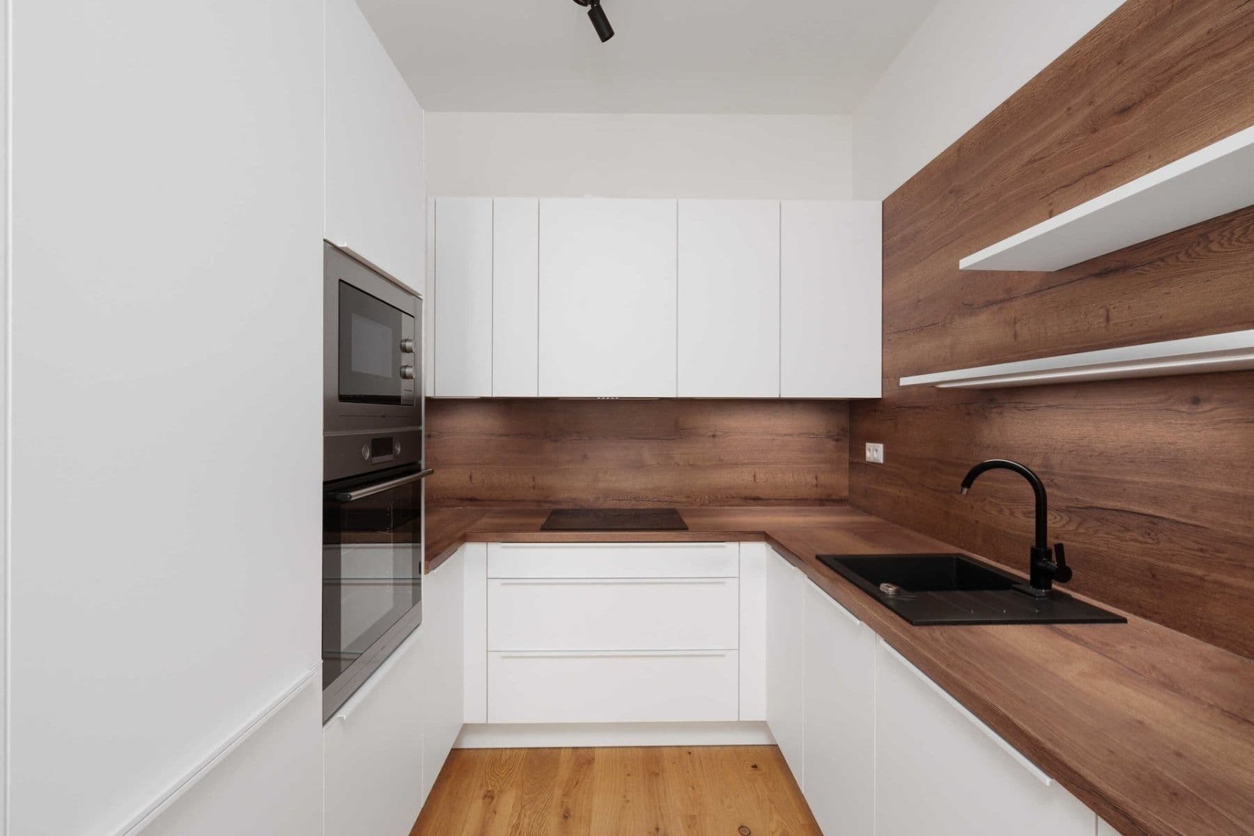 1 bedroom with open-plan kitchen flat to rent, 48 m², Medkova, Prague, Prague 1 bedroom with open-plan kitchen flat to rent, 48 m², Medkova, Prague, Prague