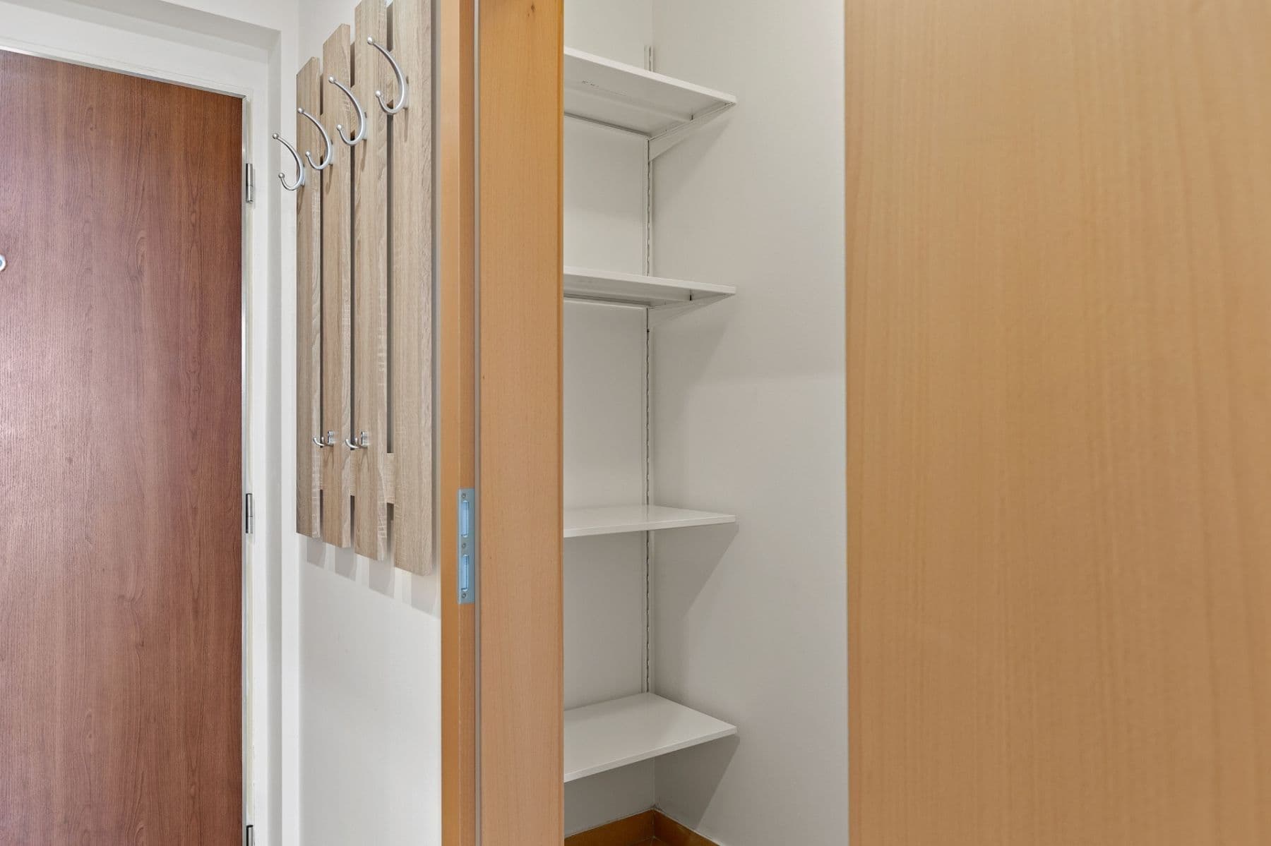 Studio flat to rent, 32 m², Raichlova, Prague, Prague Studio flat to rent, 32 m², Raichlova, Prague, Prague