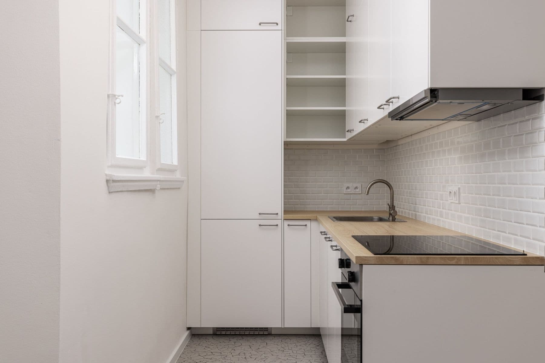 2 bedroom flat to rent, 69 m², Tusarova, Prague, Prague 2 bedroom flat to rent, 69 m², Tusarova, Prague, Prague