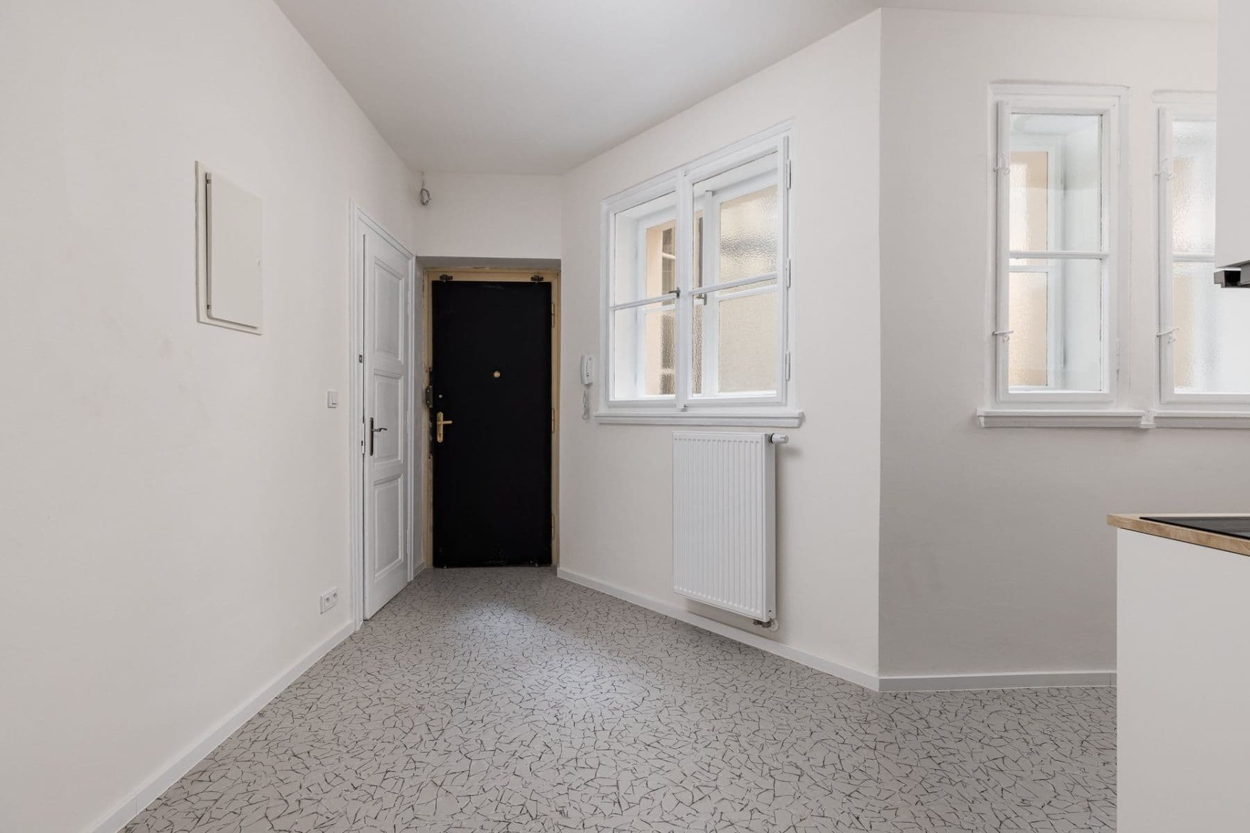 2 bedroom flat to rent, 69 m², Tusarova, Prague, Prague 2 bedroom flat to rent, 69 m², Tusarova, Prague, Prague