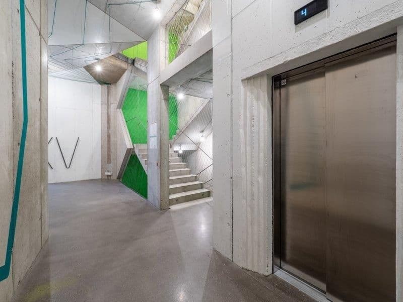 1 bedroom with open-plan kitchen flat to rent, 57 m², Komunardů, Prague, Prague 1 bedroom with open-plan kitchen flat to rent, 57 m², Komunardů, Prague, Prague