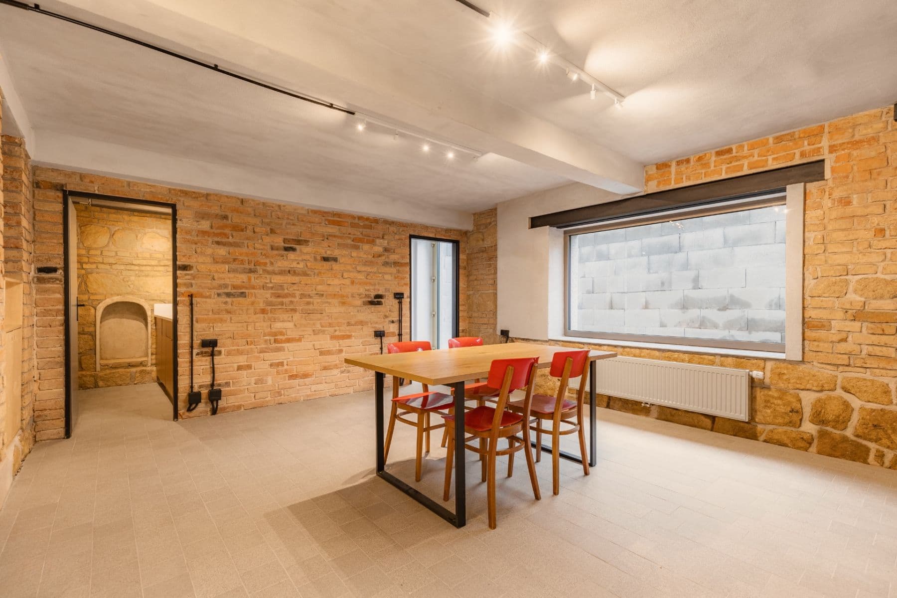 non-residential property to rent, 35 m², Táborská, Plzeň, Plzeňský Region non-residential property to rent, 35 m², Táborská, Plzeň, Plzeňský Region