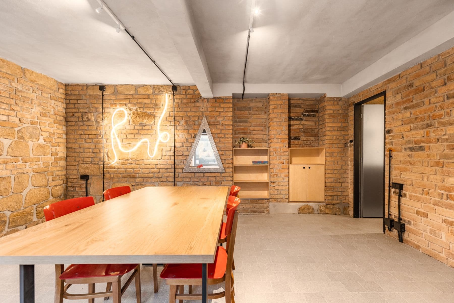 non-residential property to rent, 35 m², Táborská, Plzeň, Plzeňský Region non-residential property to rent, 35 m², Táborská, Plzeň, Plzeňský Region