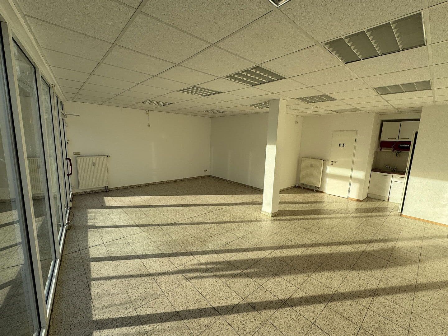 office to rent, 52 m², Straßen 53, Bergisch Gladbach, North Rhine-Westphalia office to rent, 52 m², Straßen 53, Bergisch Gladbach, North Rhine-Westphalia