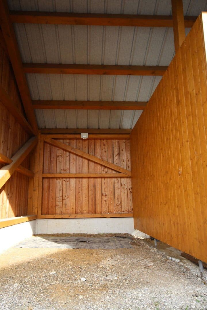 garage to rent, 1,053 m², Klafterreith 36, St. Johann am Walde, Upper Austria garage to rent, 1,053 m², Klafterreith 36, St. Johann am Walde, Upper Austria