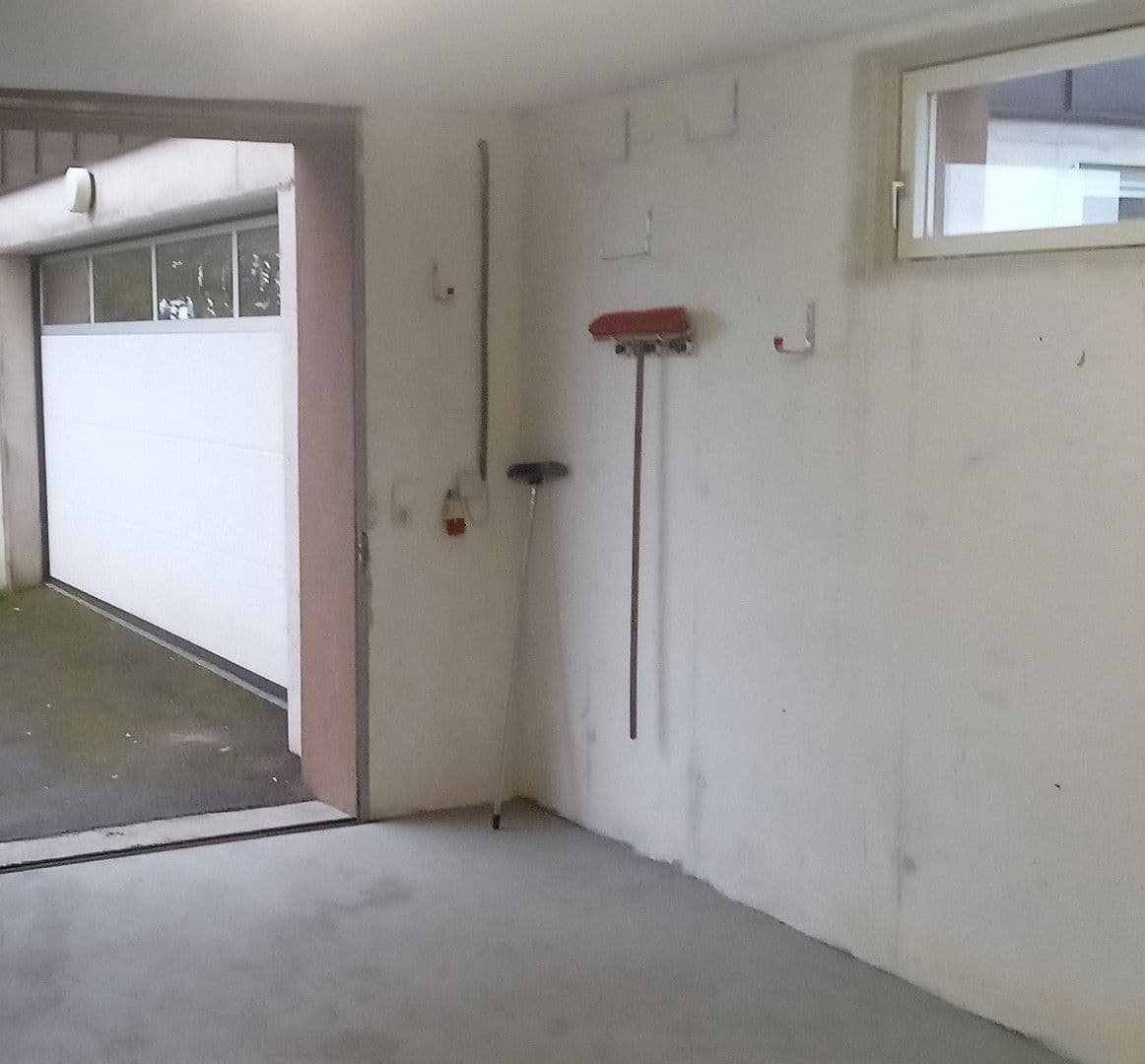 garage to rent, 1,000 m², St. Johann am Walde, Upper Austria garage to rent, 1,000 m², St. Johann am Walde, Upper Austria