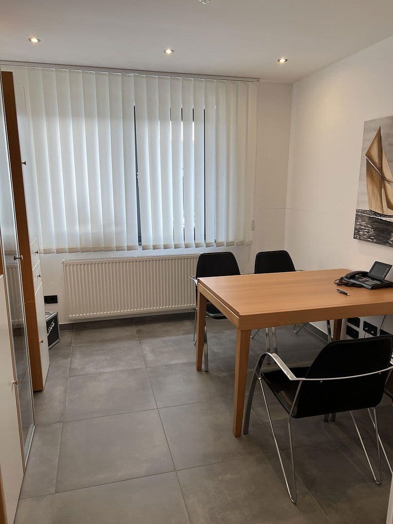 non-residential property for sale, 2,254 m², Leopoldshöhe, North Rhine-Westphalia non-residential property for sale, 2,254 m², Leopoldshöhe, North Rhine-Westphalia