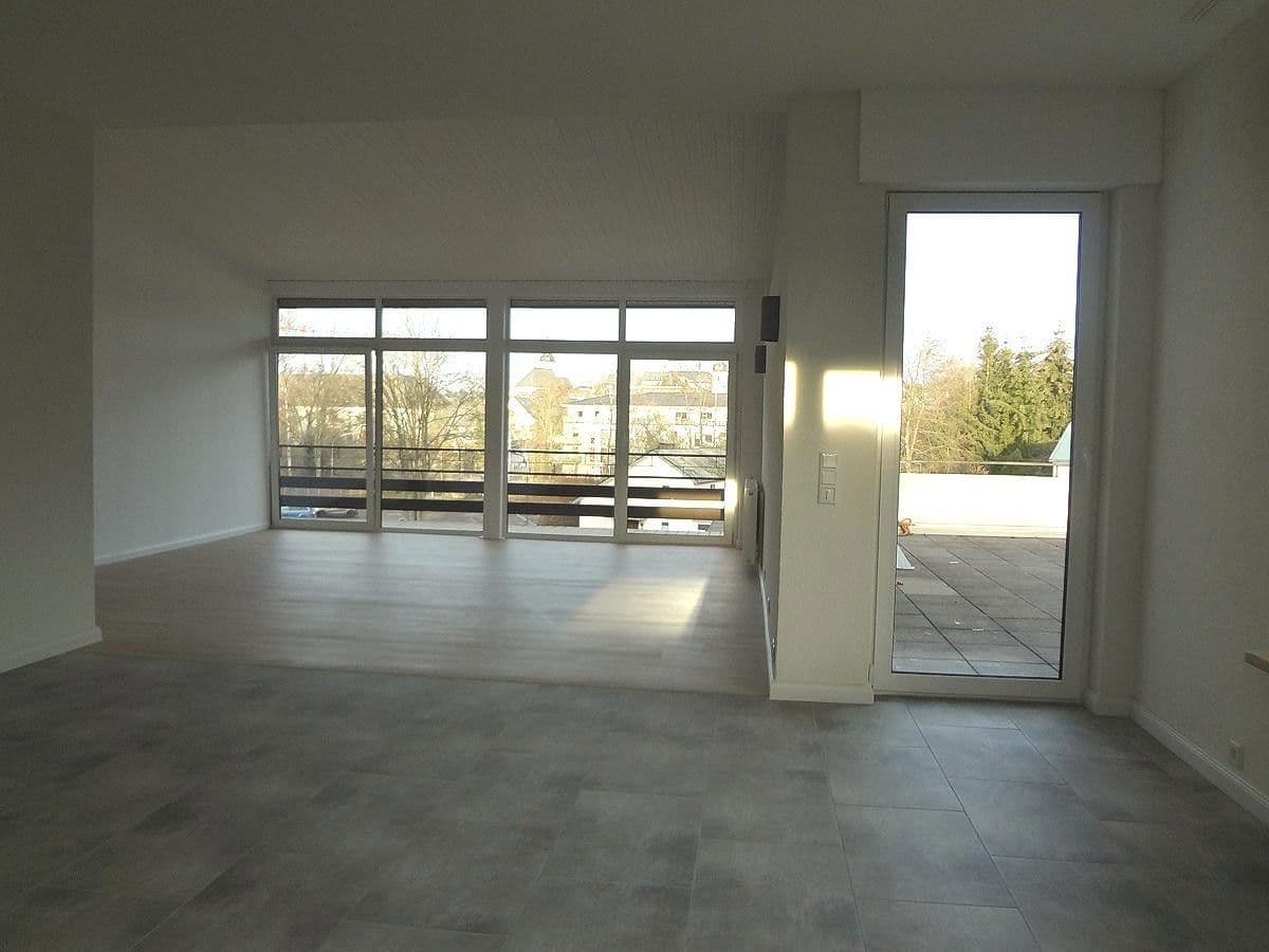 2 bedroom with open-plan kitchen flat to rent, 98 m², Simmern/Hunsrück, Rhineland-Palatinate 2 bedroom with open-plan kitchen flat to rent, 98 m², Simmern/Hunsrück, Rhineland-Palatinate