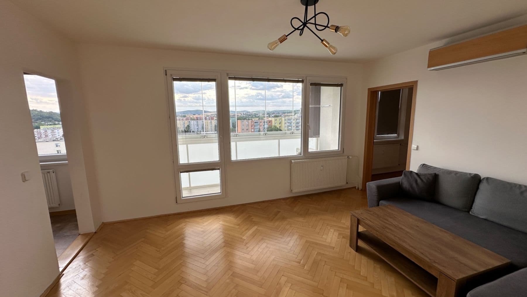 2 bedroom with open-plan kitchen flat to rent, 75 m², Dunajská, Brno, Jihomoravský Region 2 bedroom with open-plan kitchen flat to rent, 75 m², Dunajská, Brno, Jihomoravský Region
