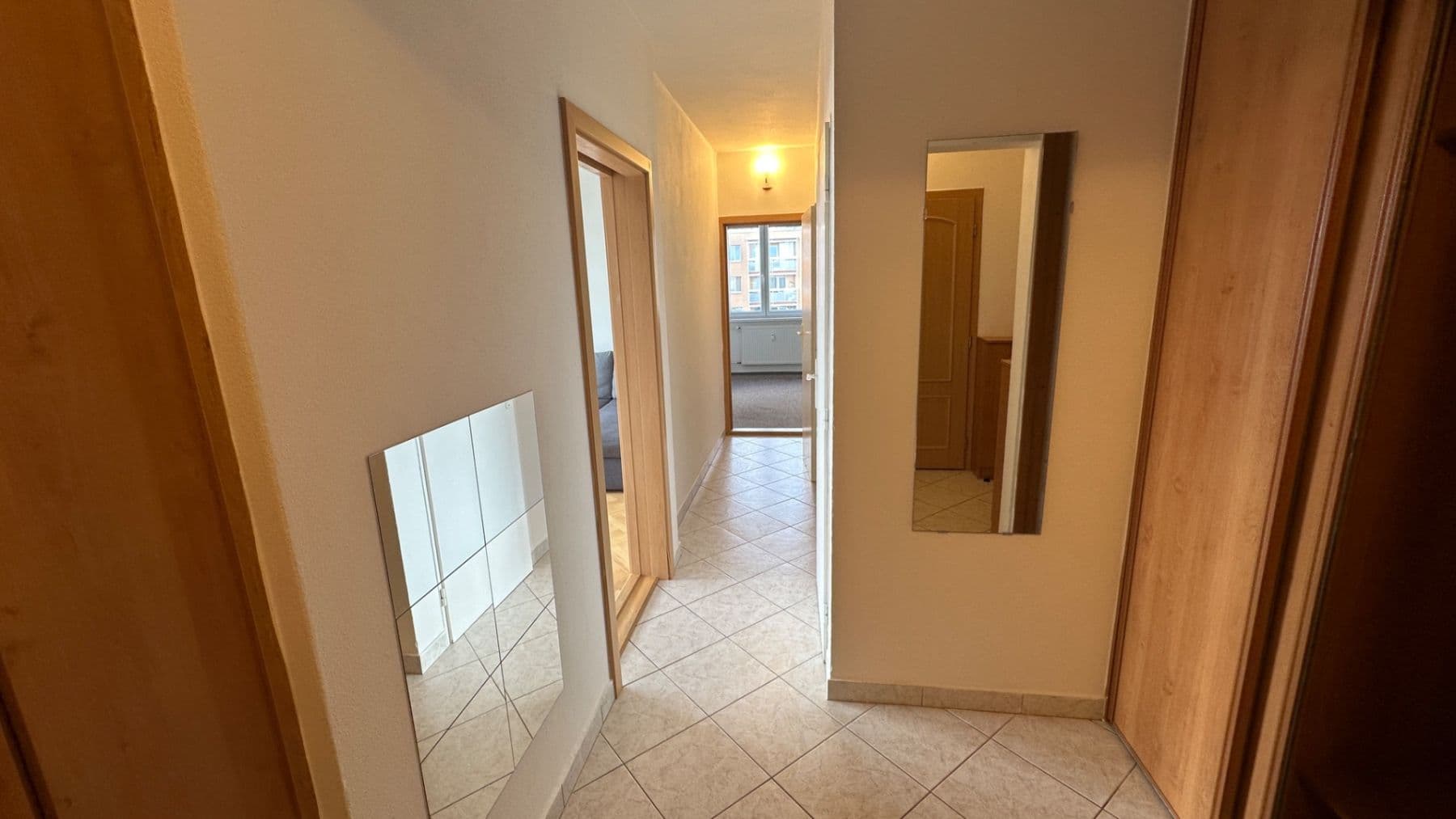 2 bedroom with open-plan kitchen flat to rent, 75 m², Dunajská, Brno, Jihomoravský Region 2 bedroom with open-plan kitchen flat to rent, 75 m², Dunajská, Brno, Jihomoravský Region