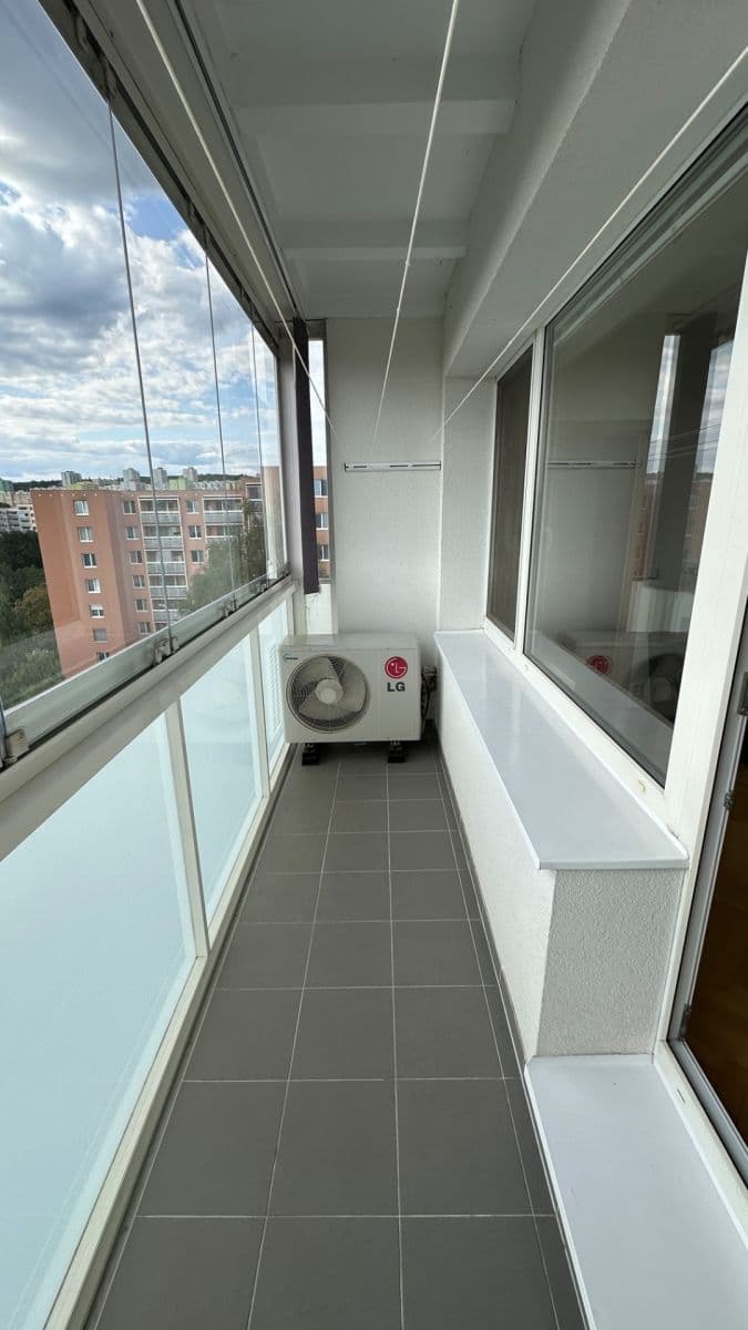2 bedroom with open-plan kitchen flat to rent, 75 m², Dunajská, Brno, Jihomoravský Region 2 bedroom with open-plan kitchen flat to rent, 75 m², Dunajská, Brno, Jihomoravský Region
