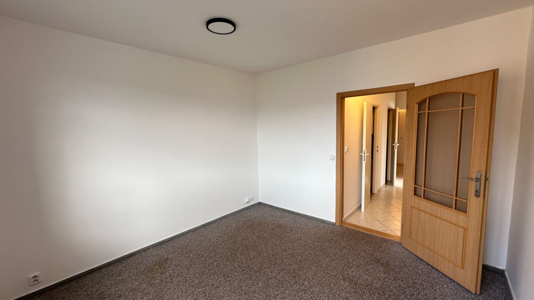 2 bedroom with open-plan kitchen flat to rent, 75 m², Dunajská, Brno, Jihomoravský Region 2 bedroom with open-plan kitchen flat to rent, 75 m², Dunajská, Brno, Jihomoravský Region