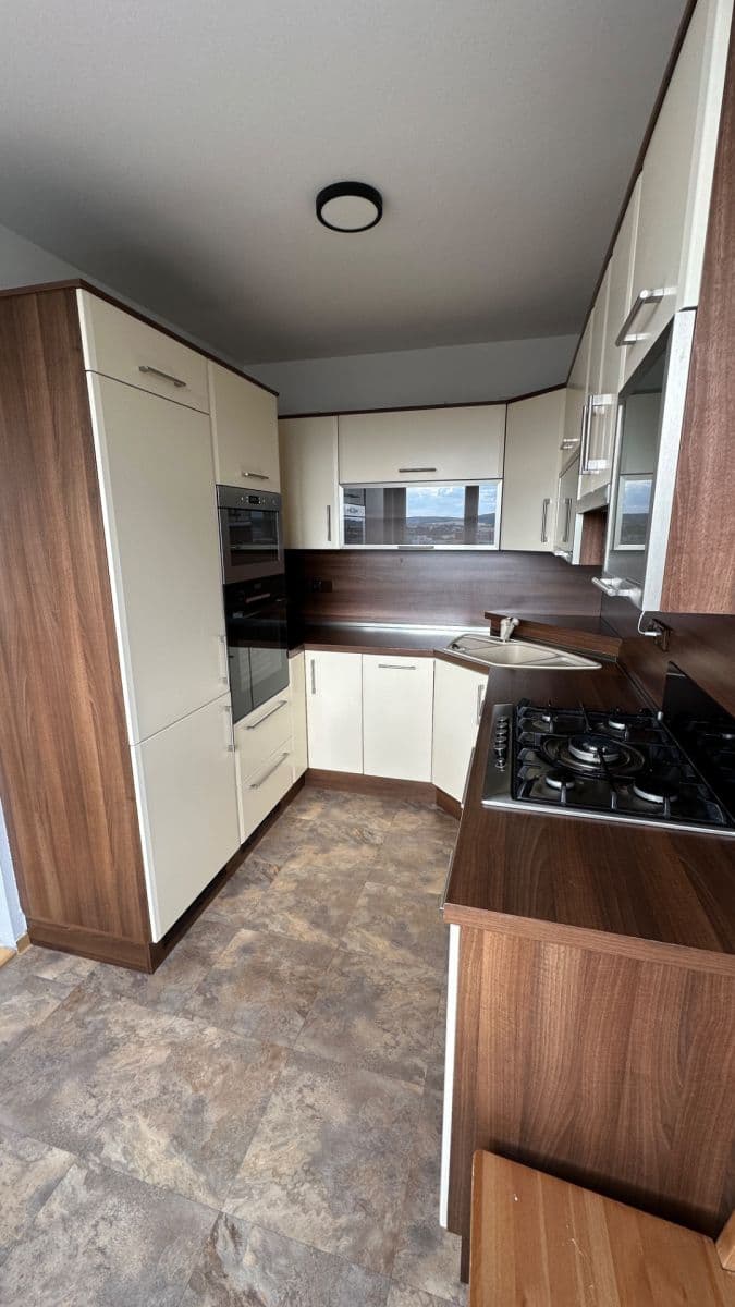 2 bedroom with open-plan kitchen flat to rent, 75 m², Dunajská, Brno, Jihomoravský Region 2 bedroom with open-plan kitchen flat to rent, 75 m², Dunajská, Brno, Jihomoravský Region
