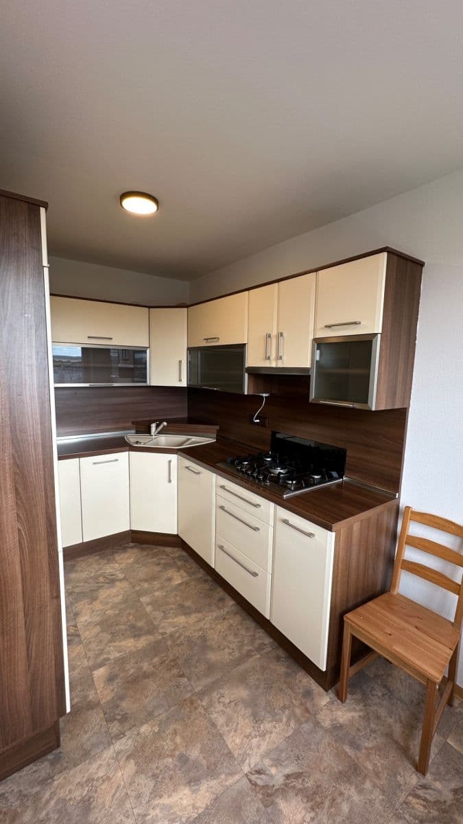 2 bedroom with open-plan kitchen flat to rent, 75 m², Dunajská, Brno, Jihomoravský Region 2 bedroom with open-plan kitchen flat to rent, 75 m², Dunajská, Brno, Jihomoravský Region