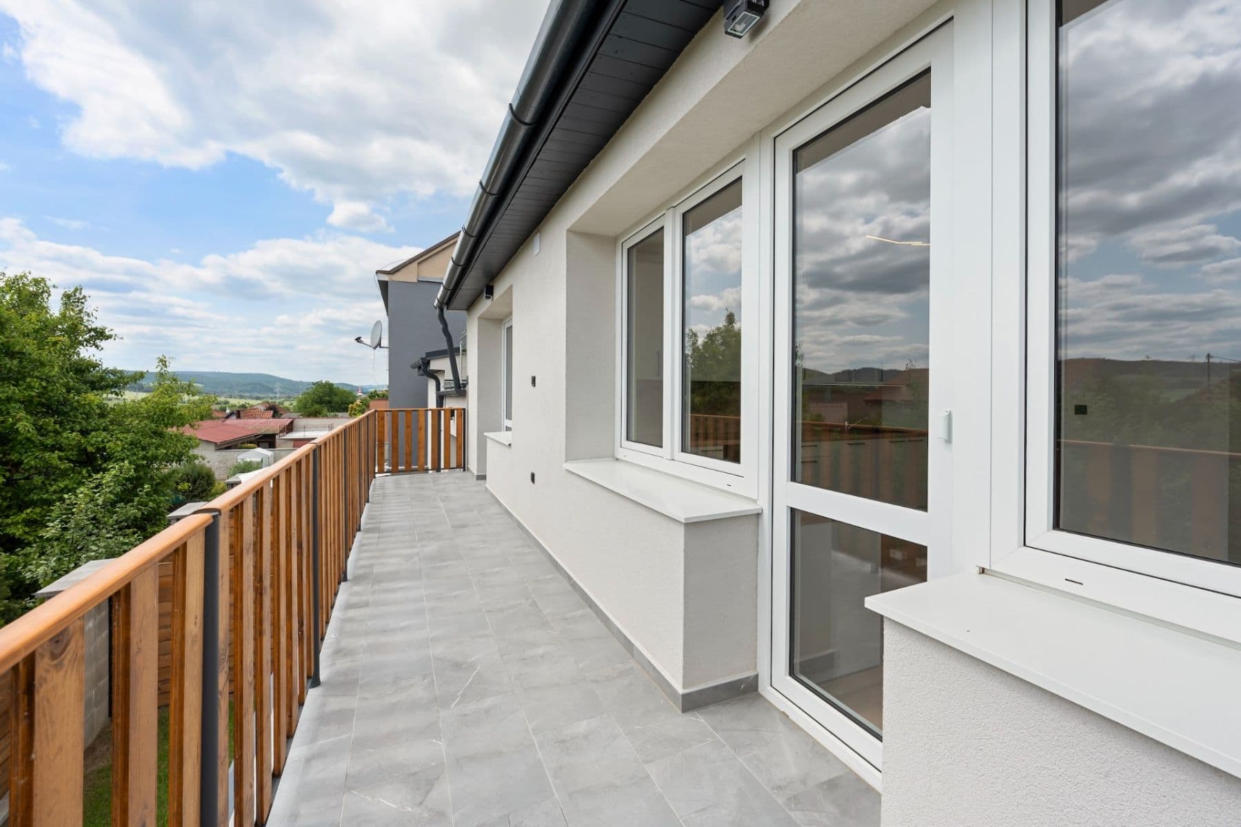 3 bedroom with open-plan kitchen flat for sale, 154 m², Čebín, Jihomoravský Region 3 bedroom with open-plan kitchen flat for sale, 154 m², Čebín, Jihomoravský Region