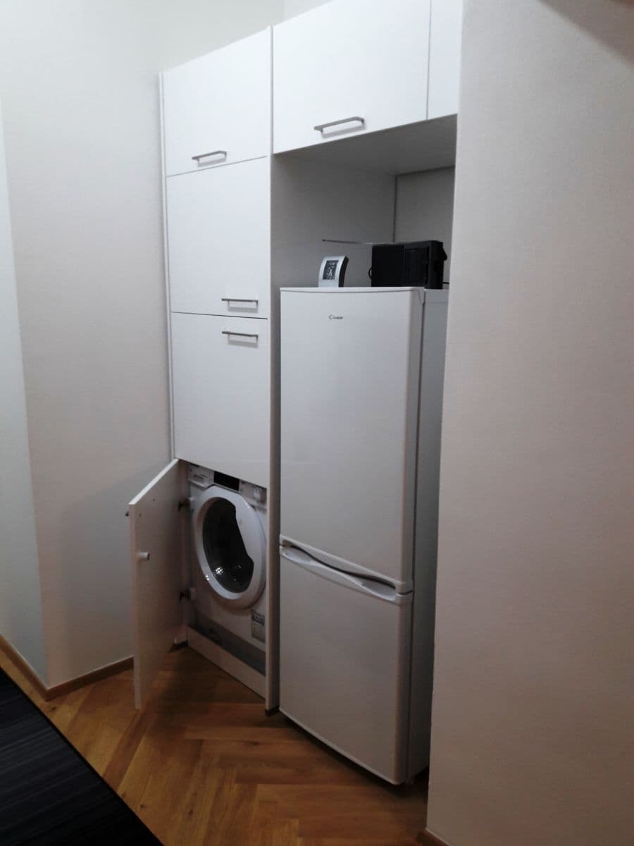 1 bedroom flat to rent, 35 m², Antonínská, Brno, Jihomoravský Region 1 bedroom flat to rent, 35 m², Antonínská, Brno, Jihomoravský Region