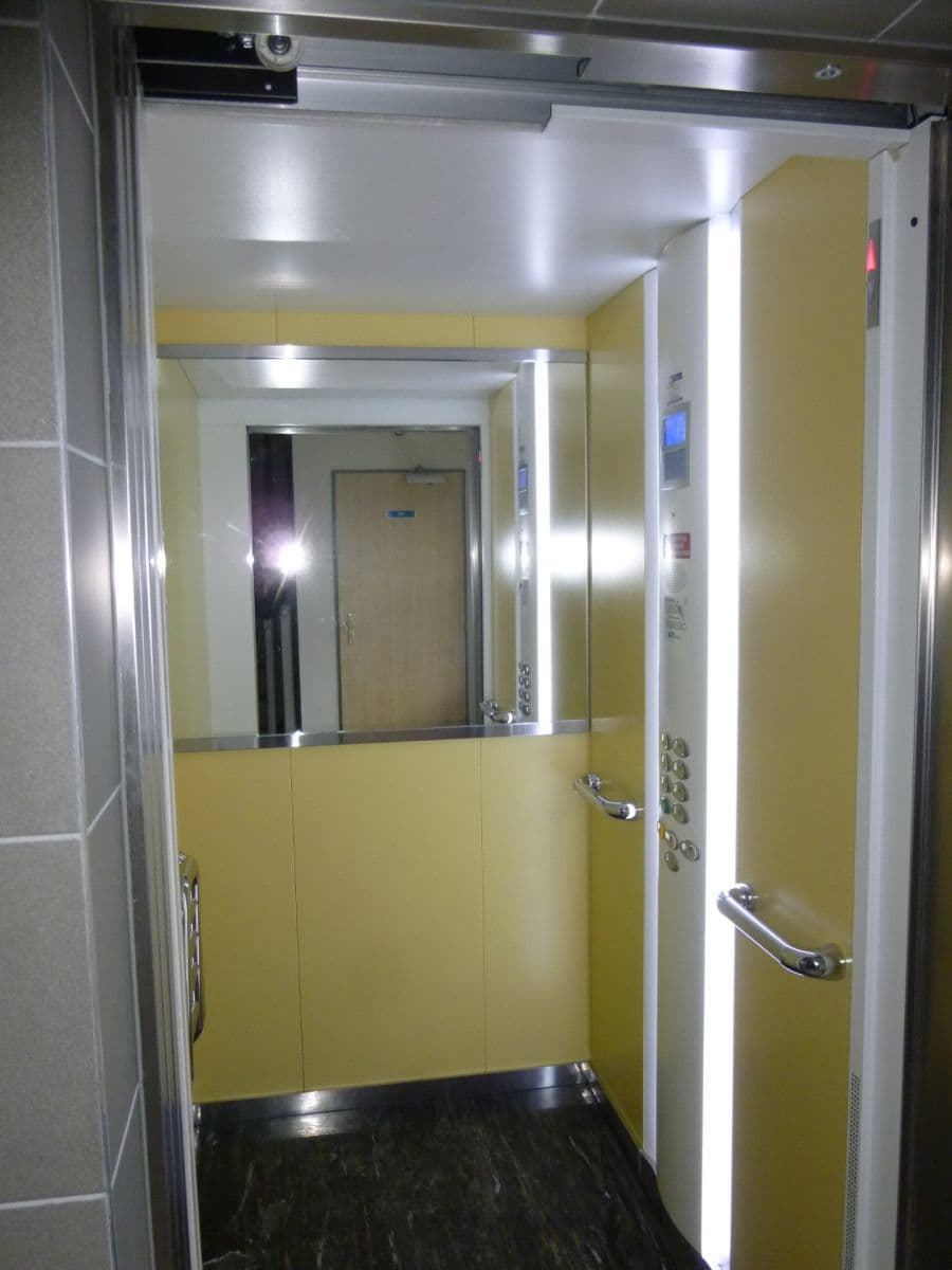 2 bedroom with open-plan kitchen flat to rent, 65 m², Na Křečku, Prague, Prague 2 bedroom with open-plan kitchen flat to rent, 65 m², Na Křečku, Prague, Prague