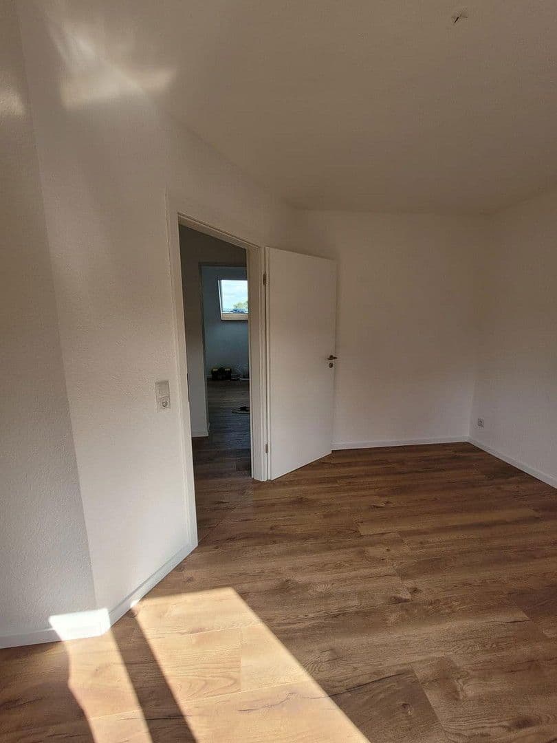 4 bedroom flat to rent, 110 m², Eitorf, North Rhine-Westphalia 4 bedroom flat to rent, 110 m², Eitorf, North Rhine-Westphalia
