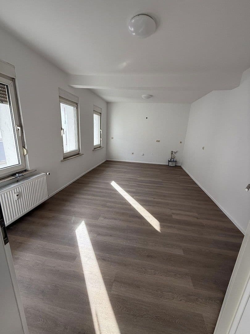 3 bedroom flat to rent, 100 m², Friedich-Ebert-Str.61, Osthofen, Rhineland-Palatinate 3 bedroom flat to rent, 100 m², Friedich-Ebert-Str.61, Osthofen, Rhineland-Palatinate