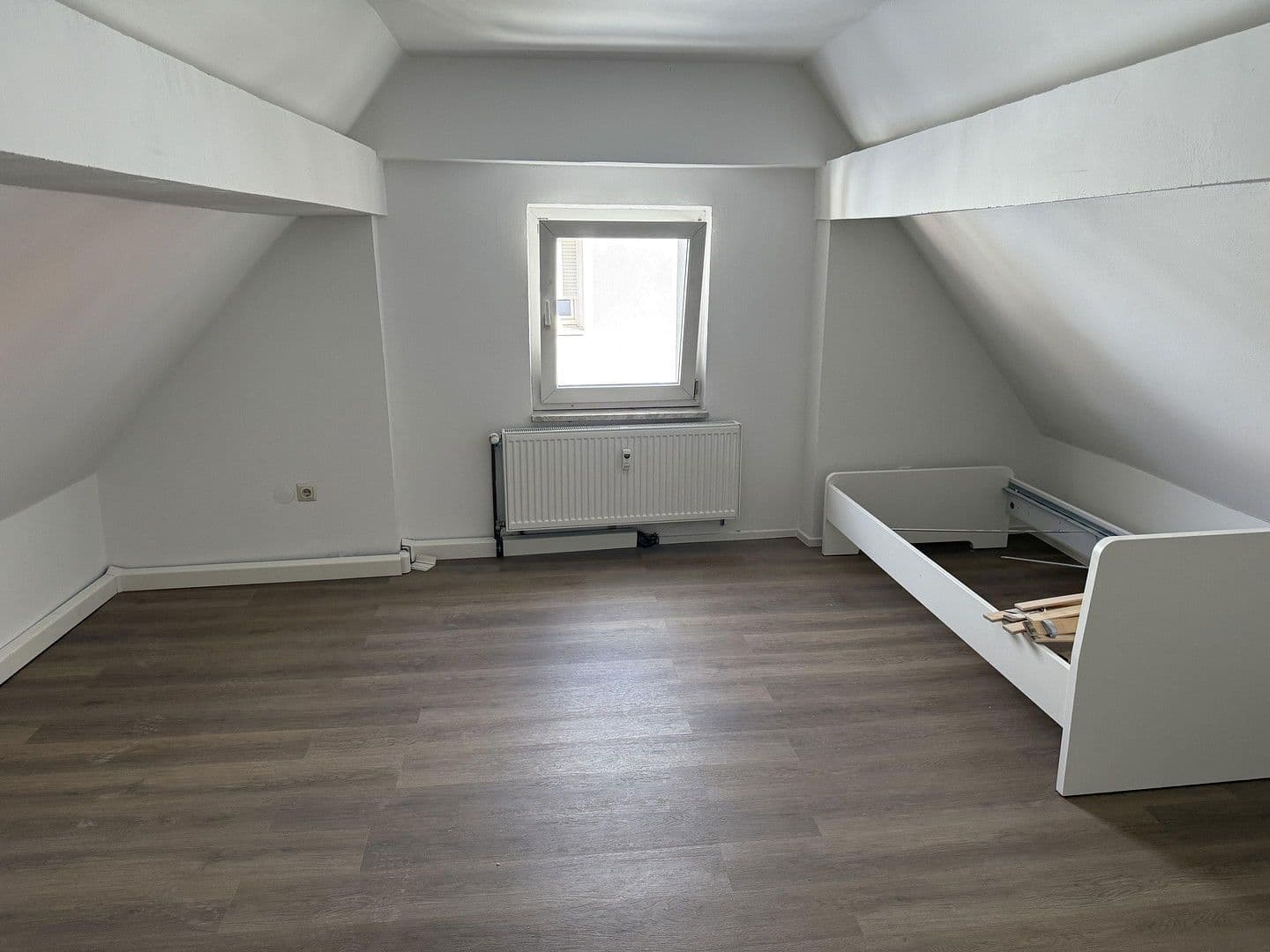 3 bedroom flat to rent, 100 m², Friedich-Ebert-Str.61, Osthofen, Rhineland-Palatinate 3 bedroom flat to rent, 100 m², Friedich-Ebert-Str.61, Osthofen, Rhineland-Palatinate